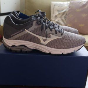 Mizuno Wave Inspired 16 Women's Running Shoes, New